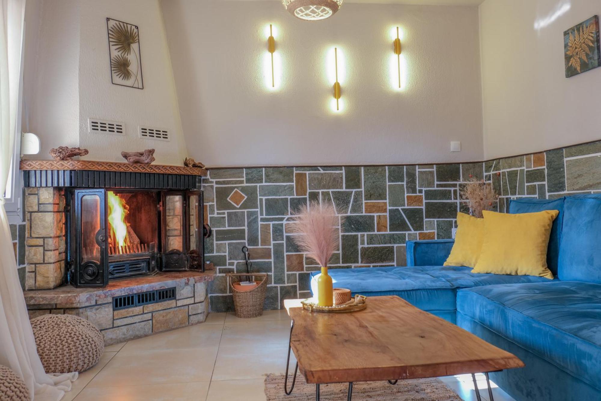 Chara'S Luxury Home Каламбака Екстер'єр фото